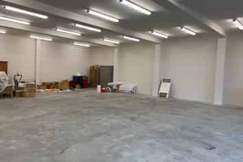 243sqm Showroom/Storage - Tower Junction Location
