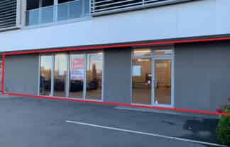 243sqm Showroom/Storage - Tower Junction Location