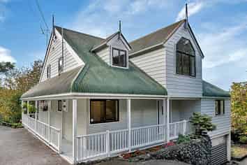 33 Commins Road, Onerahi