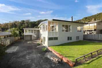 9A and 9B Firth View Road, Te Puru