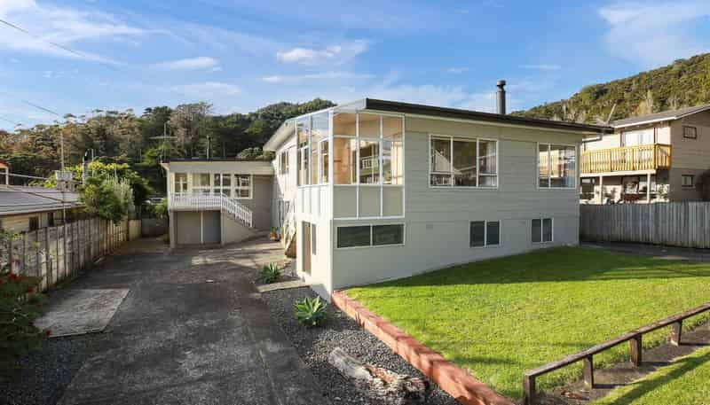 9A and 9B Firth View Road, Te Puru