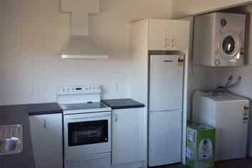 4b/7 Snead Place, Hillcrest