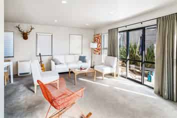 2/64 Schnapper Rock Road, Albany