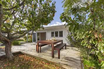 6/98 Roberts Road, Te Atatu South