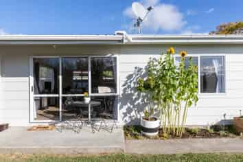 2/2/197 Avondale Road, Greenmeadows