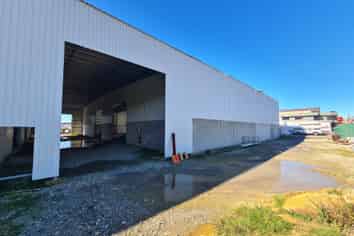 Affordable 1850 sqm New Build