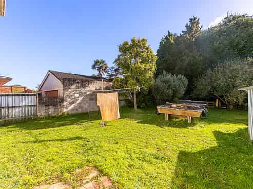 27 Rosehill Drive, Papakura