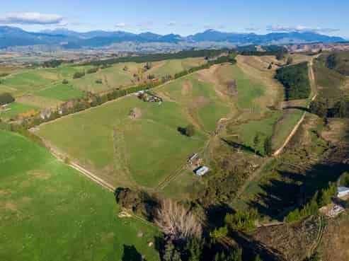 182 Malling Road, Redwood Valley