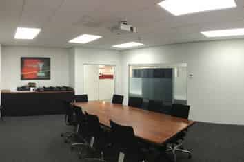 'A' Grade Broadway office - with carparks