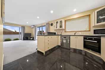 7B Wittys Road, Avonhead