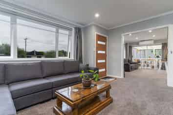 21 Augustus Street, Carterton