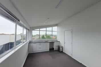 Rare Remuera village office