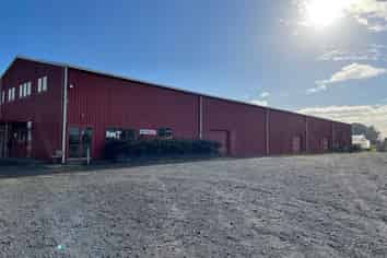 1855sqm warehouse with drive around yard  