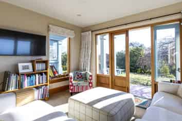 22 Kitchener Square, Highfield