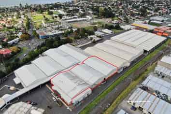 BULKSTORE 5,000M²