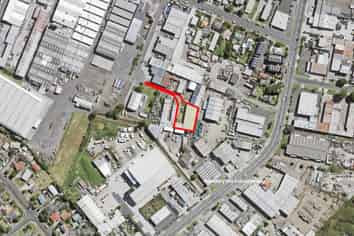 HENDERSON SPLIT RISK INVESTMENT!