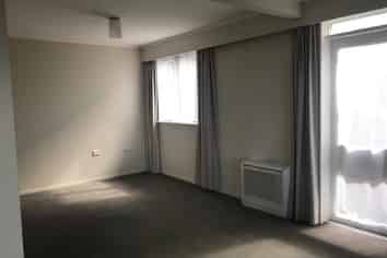 8D Matakatia Parade, Matakatia