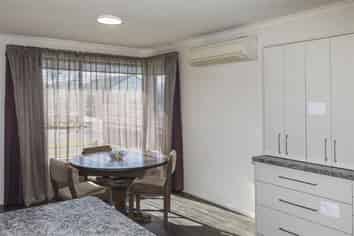 15 Greenock Street, Redwood