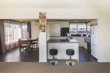 15 Greenock Street, Redwood