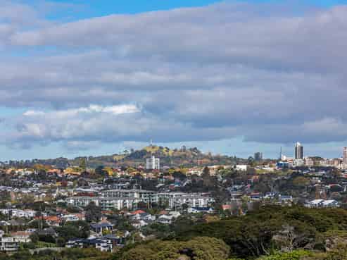 243 Kepa Road (2 Bedroom Apartment), Mission Bay