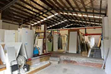 Prime Showroom/warehouse on Wairau