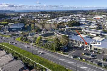 BRAND NEW COMMERCIAL UNIT IN BOOM AREA