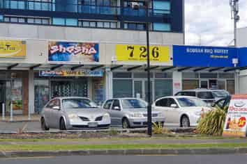 Central Manukau - Get in Quick!