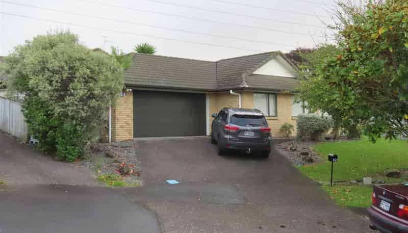 10 Earnslaw Crescent, Clover Park