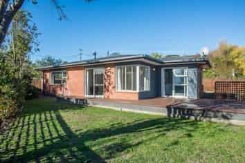 137 Marine Drive, Diamond Harbour