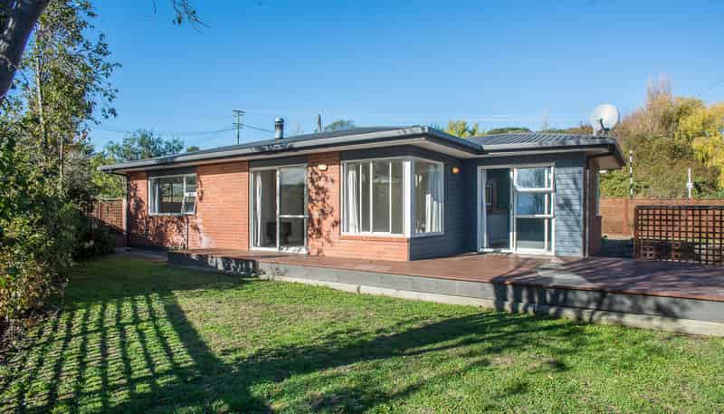 137 Marine Drive, Diamond Harbour