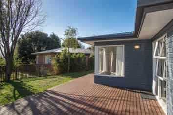 137 Marine Drive, Diamond Harbour