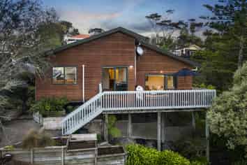 187A Godley Road, Titirangi