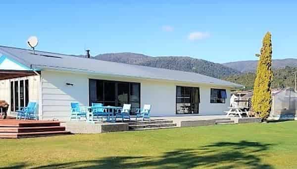 29 Bonar Street, Ross