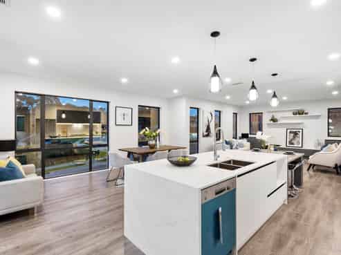 16 Maraeariki Avenue, Orewa