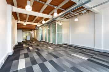 MODERN CHARACTER SPACE WITH PROFILE