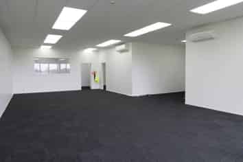 165M² AFFORDABLE OFFICE FOR LEASE