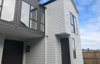 5/21 Akoranga Dr , Northcote