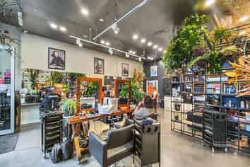 NATIONAL TENANT WITH LONG LEASE