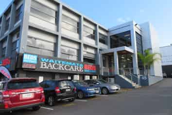 155M² AFFORDABLE OFFICE FOR LEASE