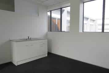 155M² AFFORDABLE OFFICE FOR LEASE