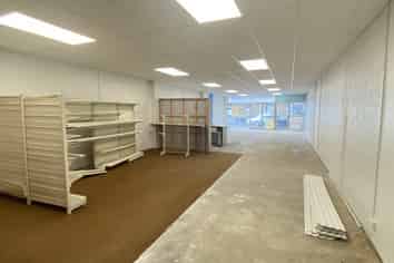 High profile Birkenhead retail 