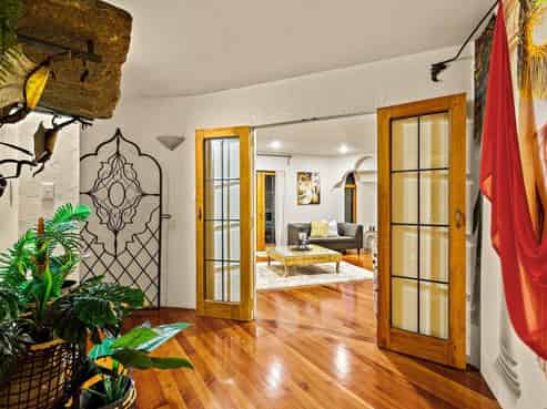 102 Opanuku Road, Waiatarua