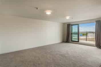 9/241 Hinemoa Street, Birkenhead