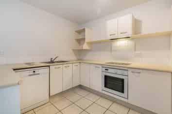 9/241 Hinemoa Street, Birkenhead