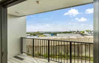 9/241 Hinemoa Street, Birkenhead