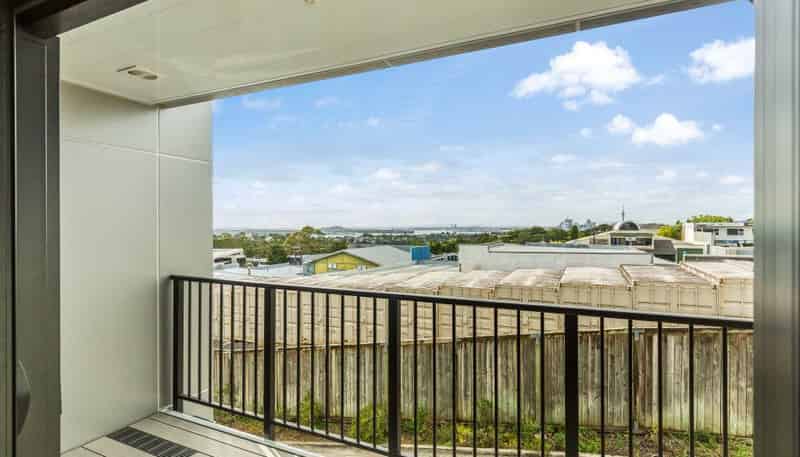 9/241 Hinemoa Street, Birkenhead