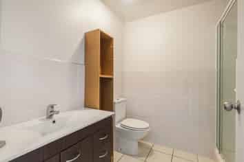 9/241 Hinemoa Street, Birkenhead