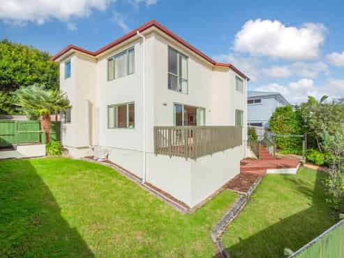 672A Beach Road, Browns Bay