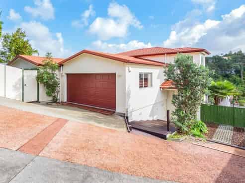 672A Beach Road, Browns Bay