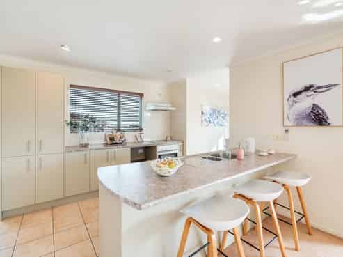 672A Beach Road, Browns Bay